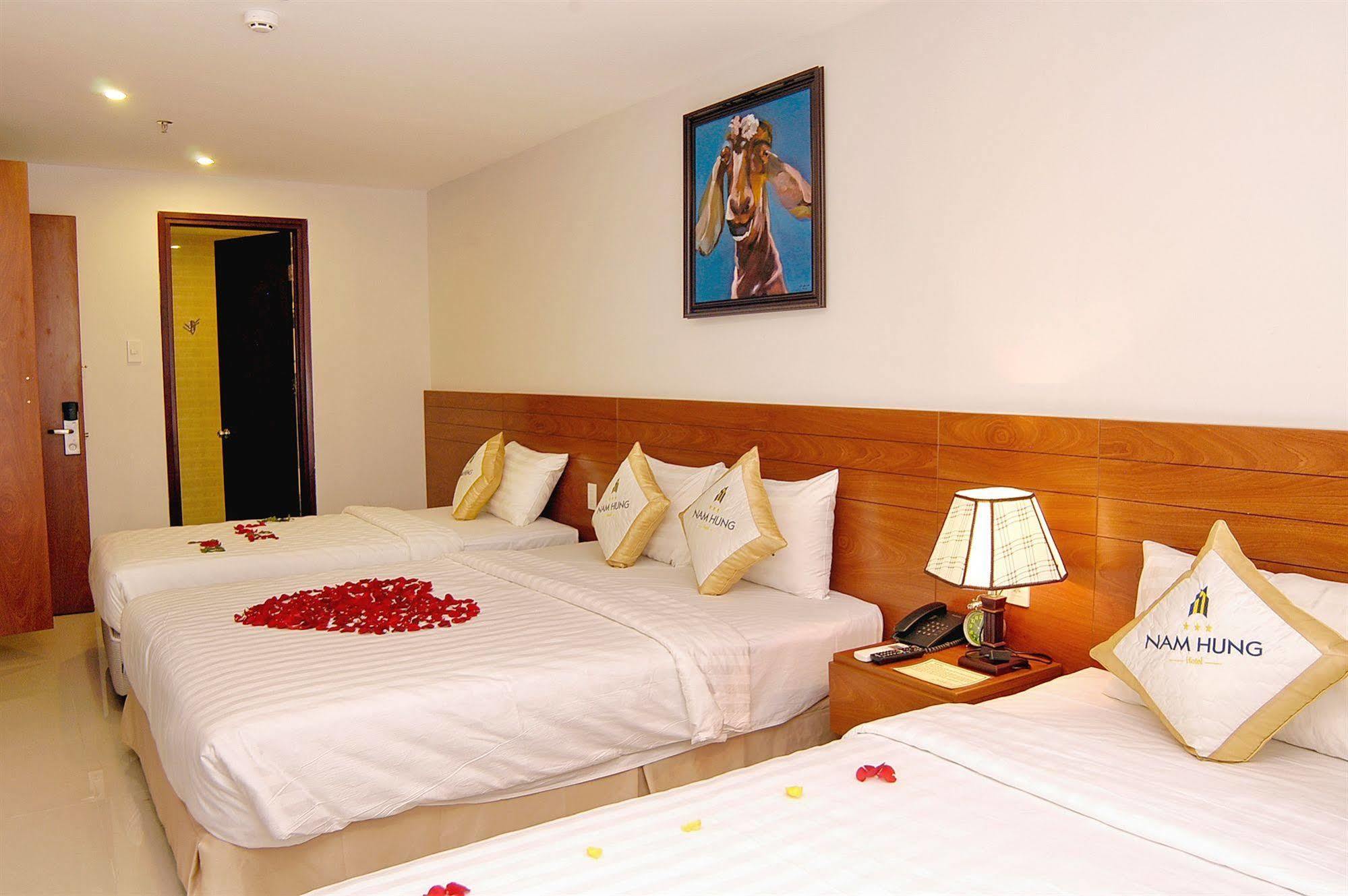 Nam Hung Hotel Nha Trang Extérieur photo