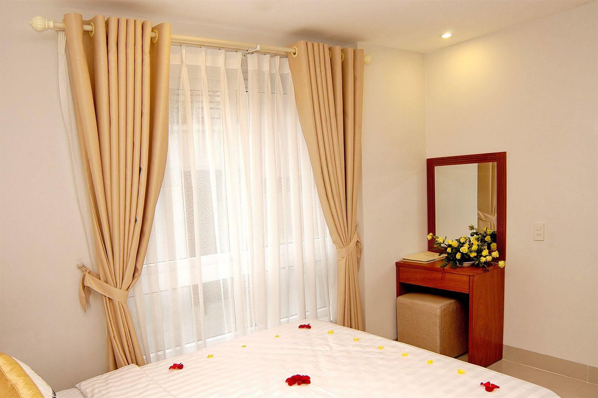 Nam Hung Hotel Nha Trang Extérieur photo